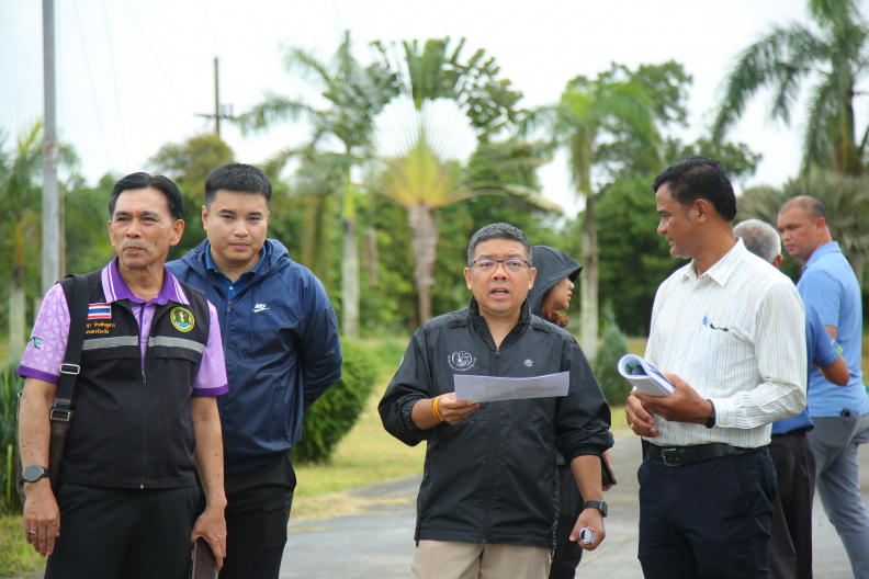 นายครองศักดิ์ สงรักษา รองอธิบดีกรมส่งเสริมการเกษตร ลงพื้นที่ศูนย์ขยายพันธุ์พืชที่ 4 จังหวัดนครศรีธรรมราช ติดตามความก้าวหน้าการเตรียมความพร้อม การจัดงานโครงการคลินิกเกษตรเคลื่อนที่ฯ ระดับประเทศ