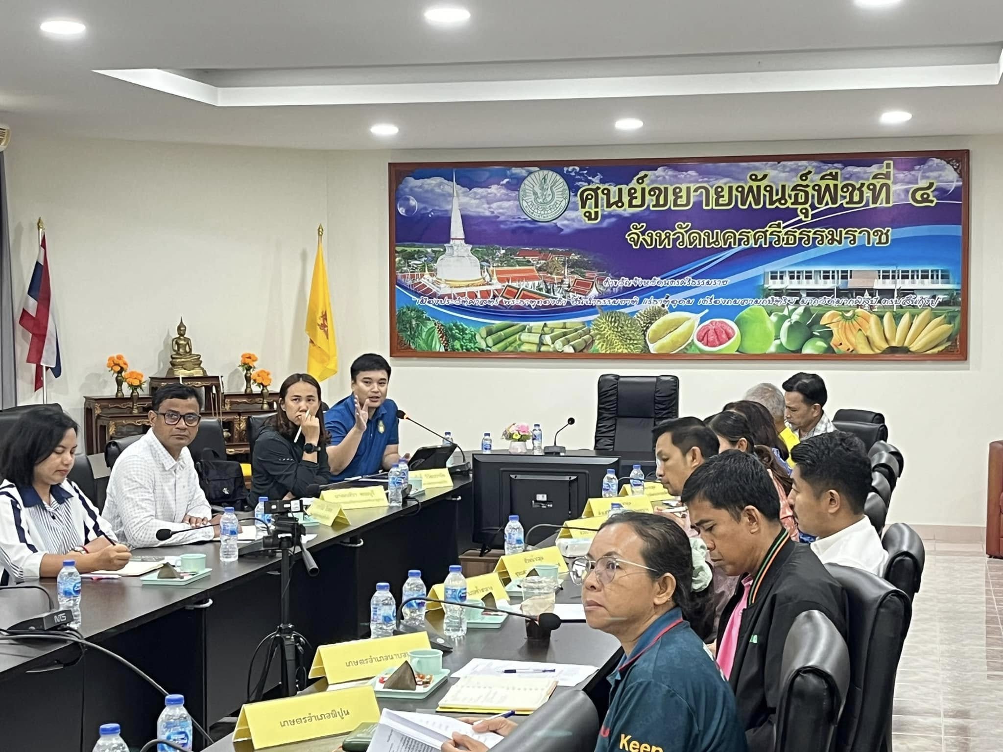 กลุ่มโครงการพระราชดำริฯ กรมส่งเสริมการเกษตร ลงพื้นที่ชี้แจงรายละเอียดการจัดโครงการคลินิกเกษตรเคลื่อนที่ในพระราชานุเคราะห์ สมเด็จพระบรมโอรสาธิราช ฯ สยามมกุฎราชกุมาร เฉลิมพระเกียรติเนื่องในโอกาสวันเฉลิมพระชนมพรรษาพระบาทสมเด็จพระเจ้าอยู่หัว 28 กรกฎาคม 2568 ระดับประเทศ ณ ศูนย์ขยายพันธุ์พืชที่ 4 จังหวัดนครศรีธรรมราช